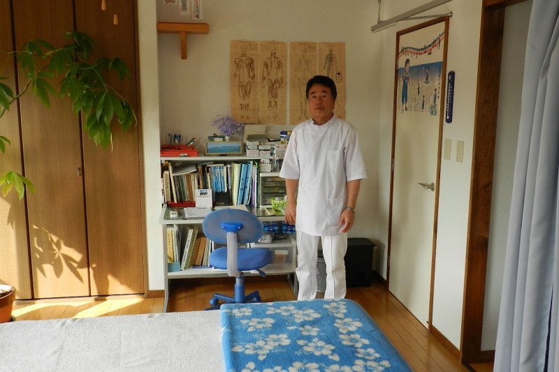 高橋鍼灸マッサージ治療院の院内
