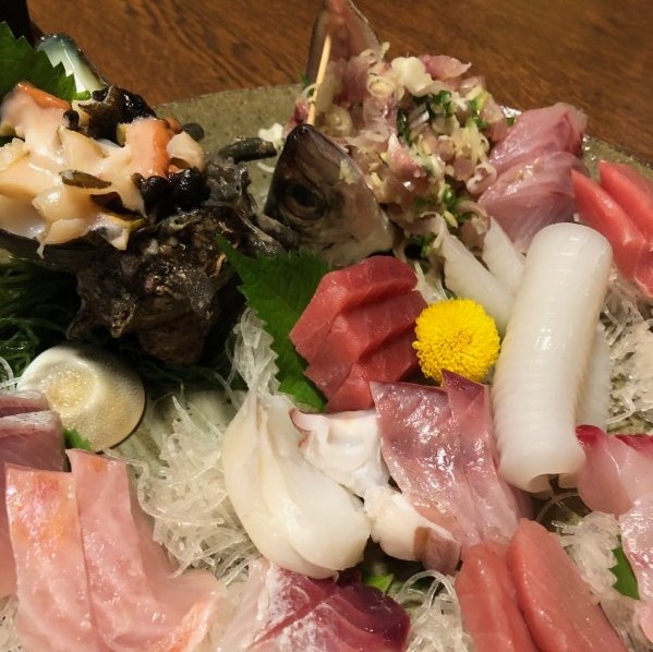 味どころ 今半の刺身の盛り合わせ