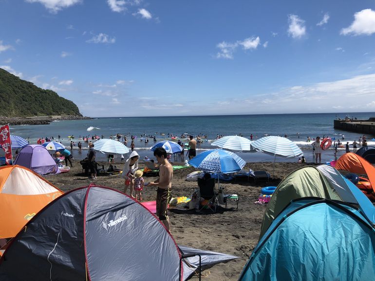 夏の熱川YOU湯ビーチ